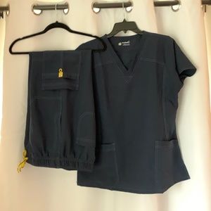 WonderWink Navy Scrub Set - Medium top, Large pant